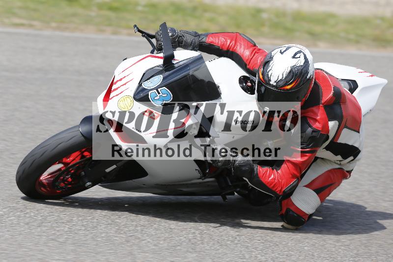 /09 19.04.2026  Caremotion get faster ADR/Gruppe gelb/93